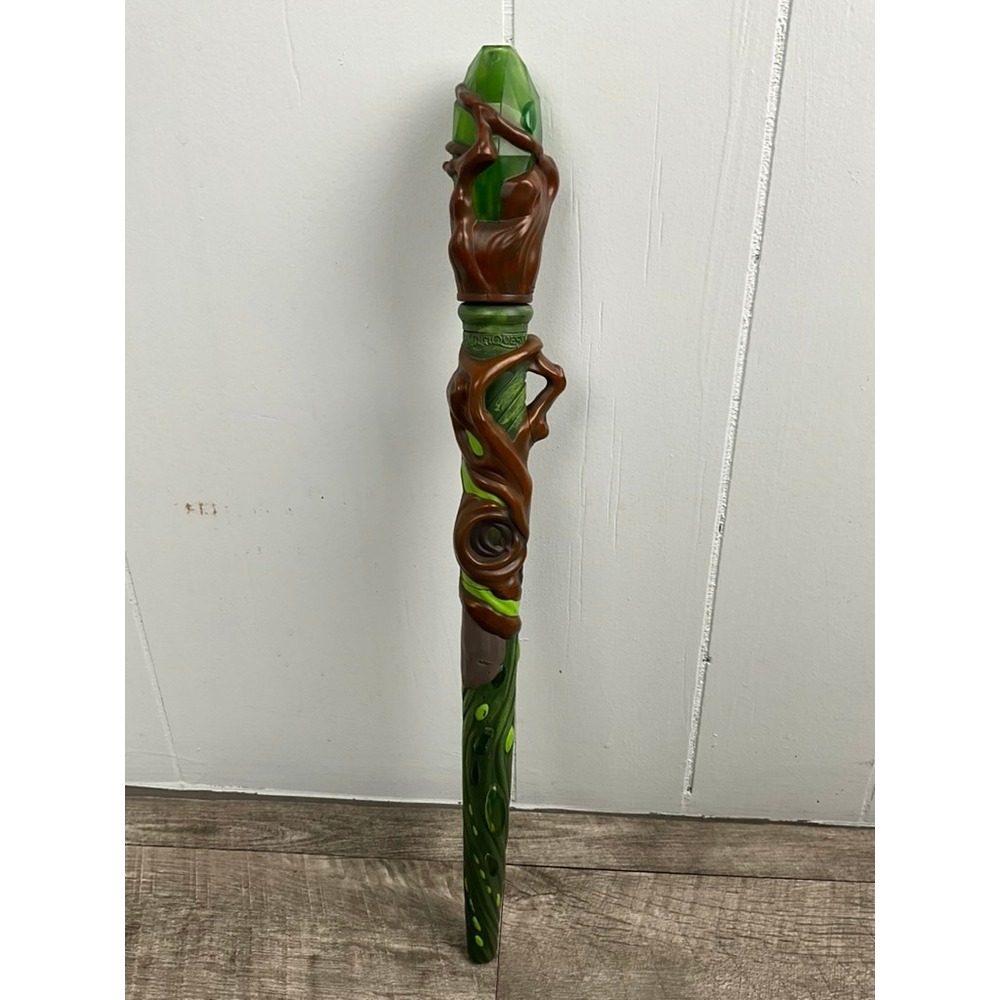 MagiQuest Great Wolf Lodge Earth Wand Green Crystal Vine Interactive Wizard Wand